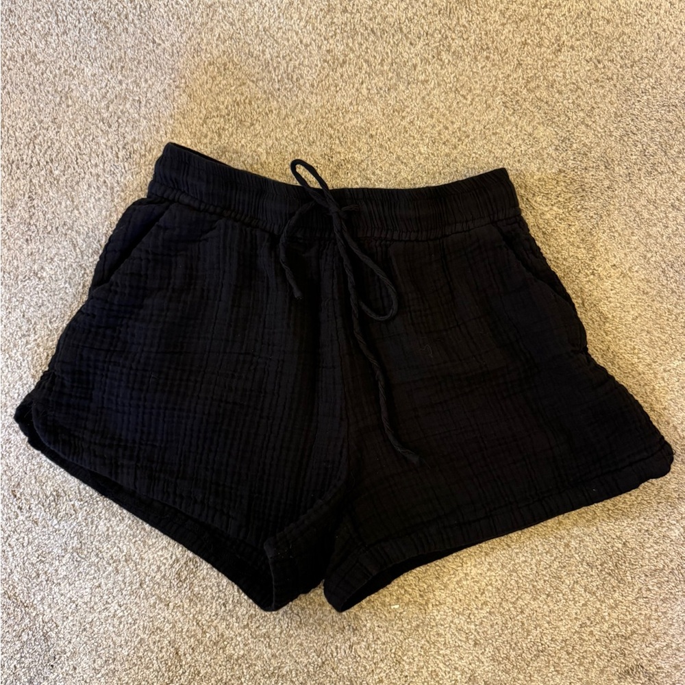 H&M High Waist Linen Black Casual Shorts
